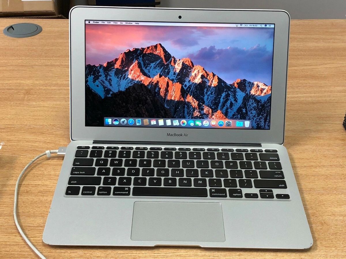 Apple MacBook Air 11